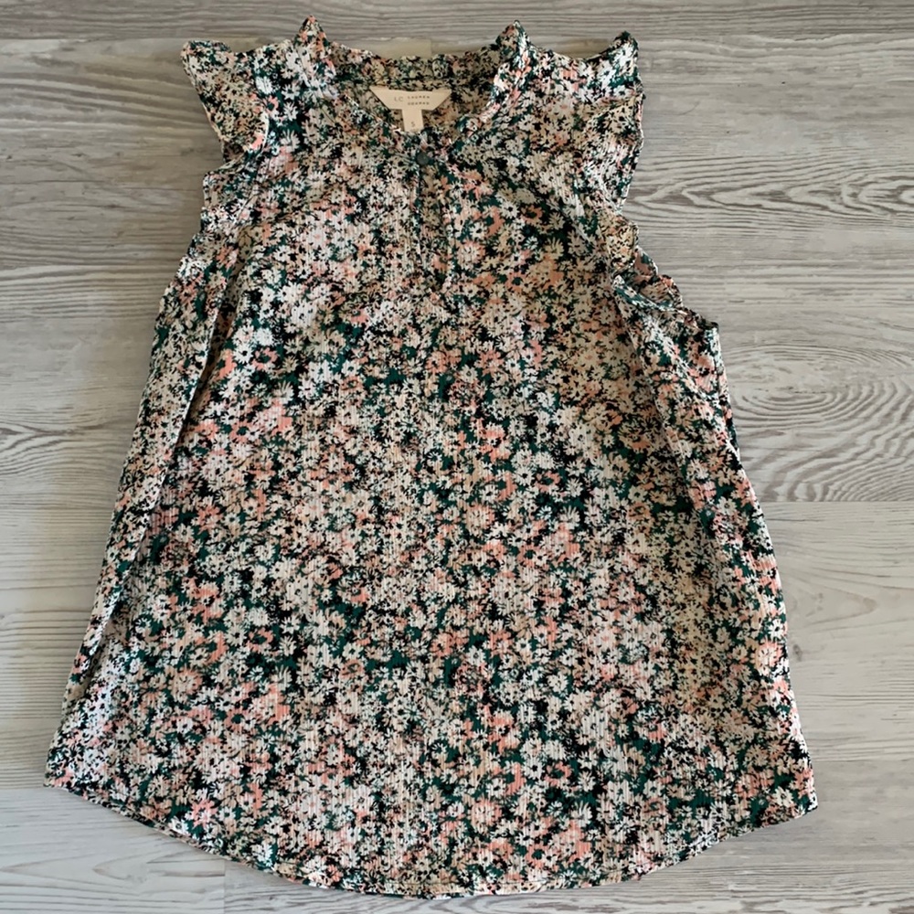 Lauren Conrad Flutter Sleeve Floral Blouse